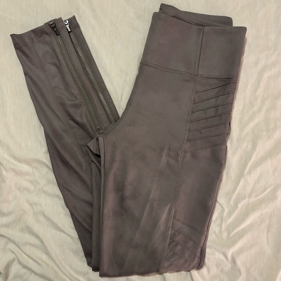 Athleta Women's Delaney gleam moto tights - Picture 2 of 4